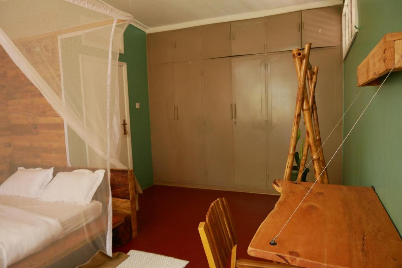 הוסטל Jinja Backpackers מראה חיצוני תמונה