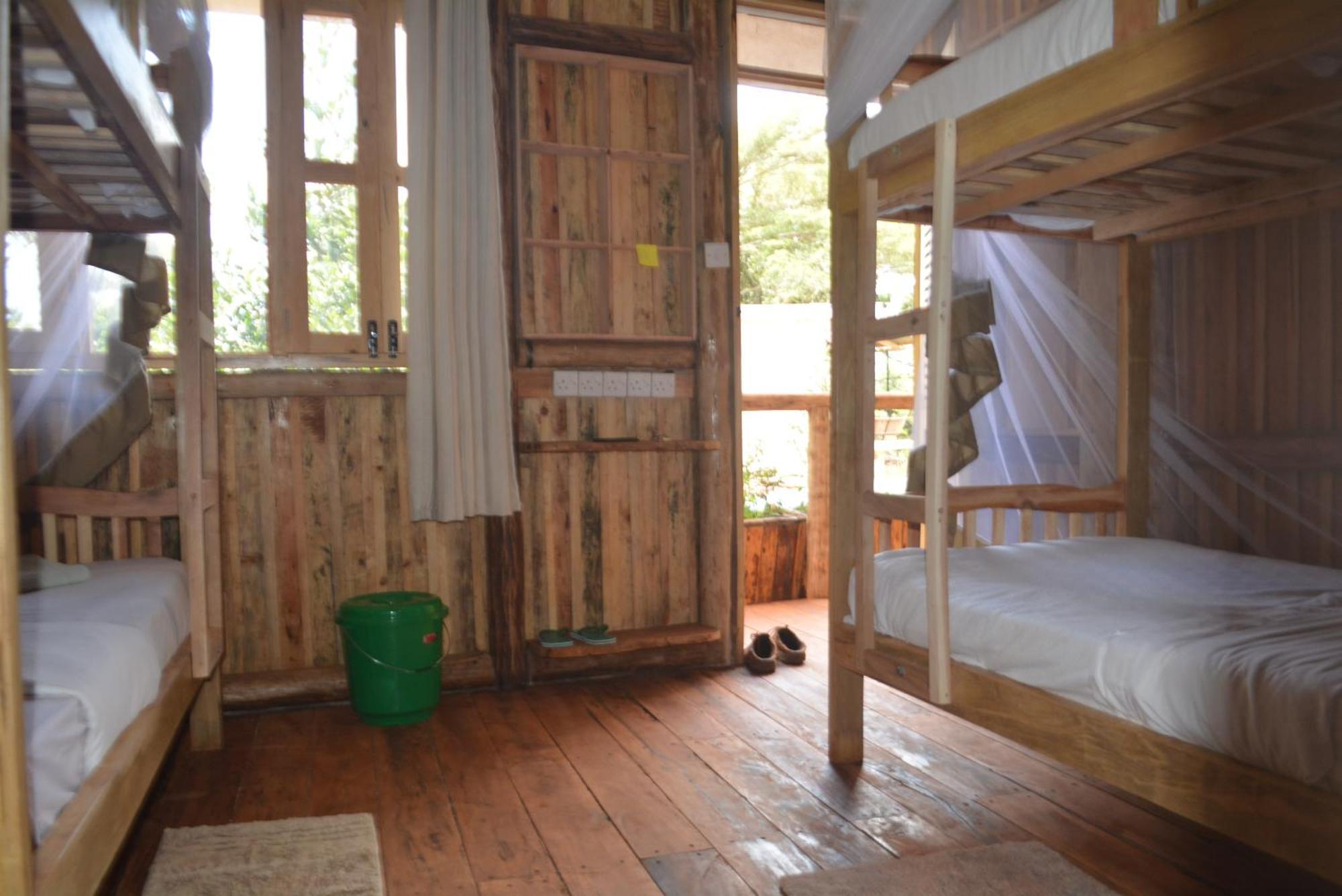 הוסטל Jinja Backpackers מראה חיצוני תמונה